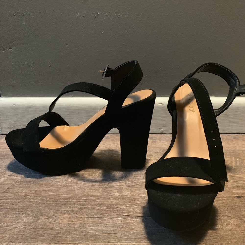 Black Bamboo Thick Pumps